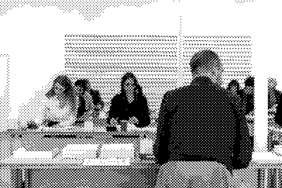 Fotografía del grupo de personas en la oficina